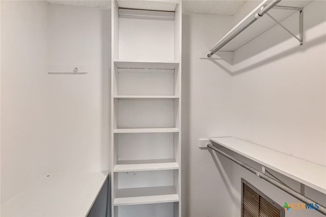 911 Westwood Street, Victoria, TX 77901