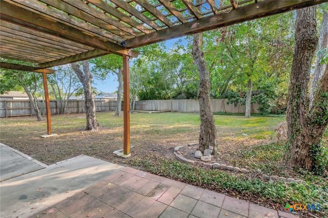 911 Westwood Street, Victoria, TX 77901