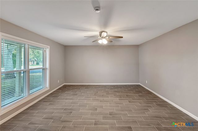 911 Westwood Street, Victoria, TX 77901