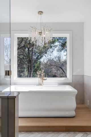 701 Furlong DR, Austin, TX 78746