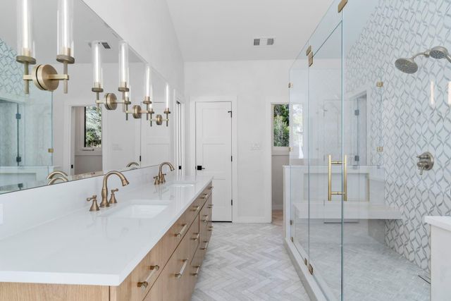 701 Furlong DR, Austin, TX 78746