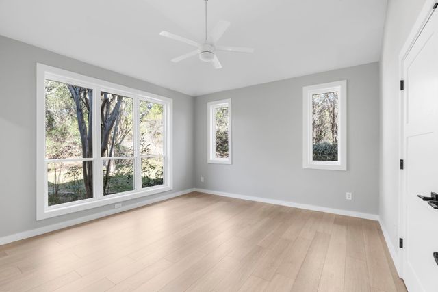 701 Furlong DR, Austin, TX 78746