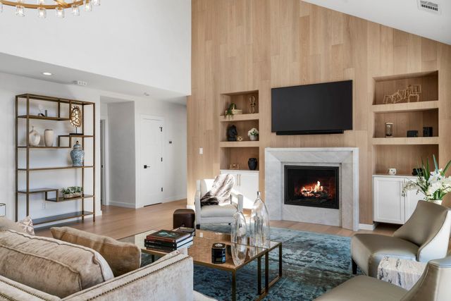 701 Furlong DR, Austin, TX 78746