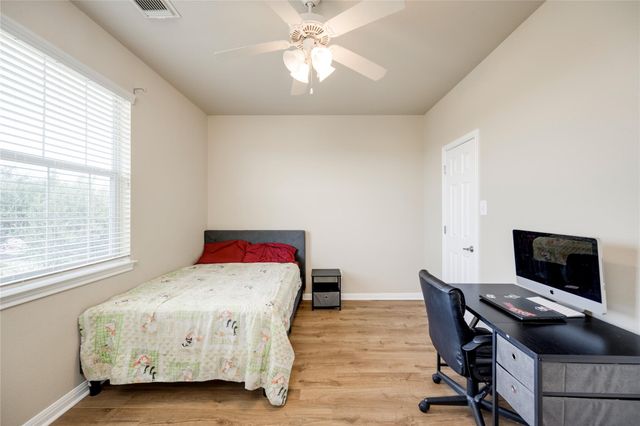 1101 E Parmer LN 315, Austin, TX 78753
