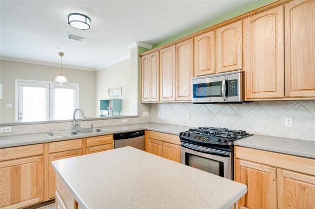 1101 E Parmer LN 315, Austin, TX 78753