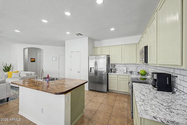 39219 N ZAMPINO Street, San Tan Valley, AZ 85140
