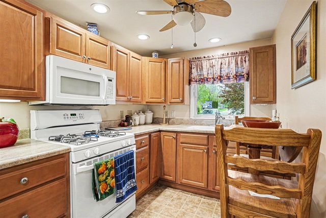 9525 Woodlawn Drive, Portage, MI 49002