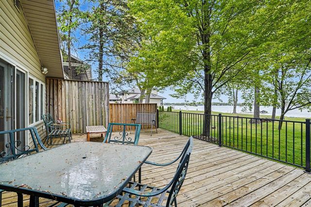 9525 Woodlawn Drive, Portage, MI 49002