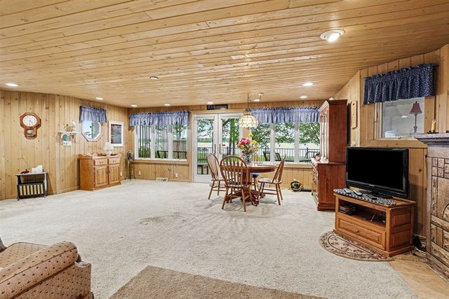 9525 Woodlawn Drive, Portage, MI 49002