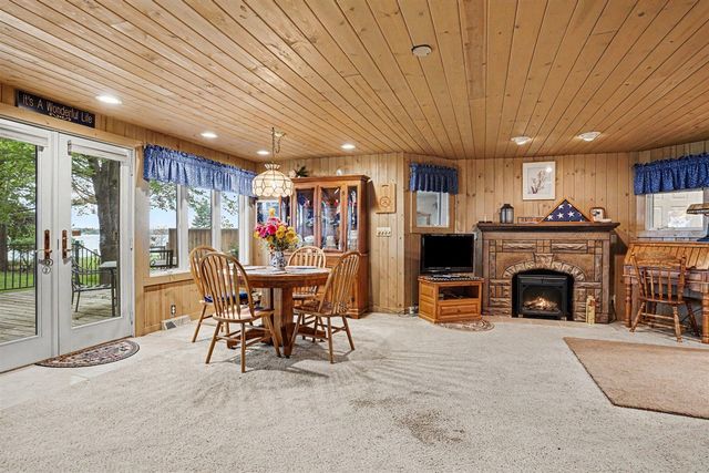 9525 Woodlawn Drive, Portage, MI 49002