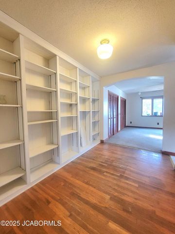 1202 BLUFF STREET, Fulton, MO 65251