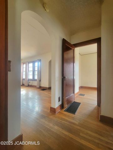 1202 BLUFF STREET, Fulton, MO 65251