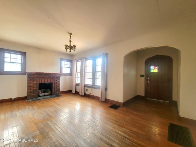 1202 BLUFF STREET, Fulton, MO 65251