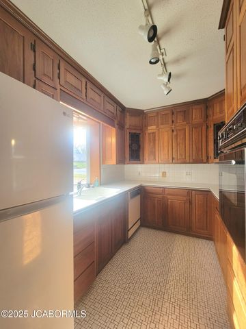 1202 BLUFF STREET, Fulton, MO 65251