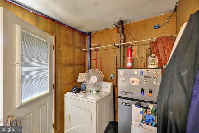 1921 BLUE RIDGE DR, Lancaster, PA 17603