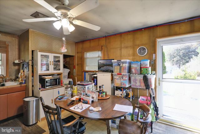 1921 BLUE RIDGE DR, Lancaster, PA 17603