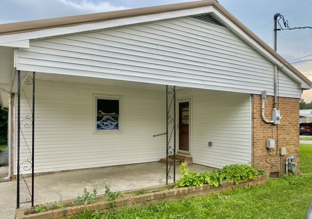 56 Garth Cir, Mcminnville, TN 37110
