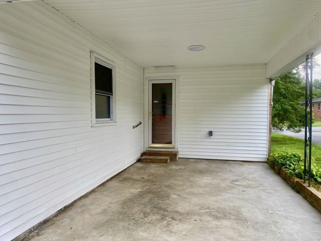 56 Garth Cir, Mcminnville, TN 37110