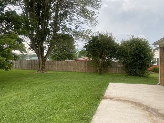 56 Garth Cir, Mcminnville, TN 37110