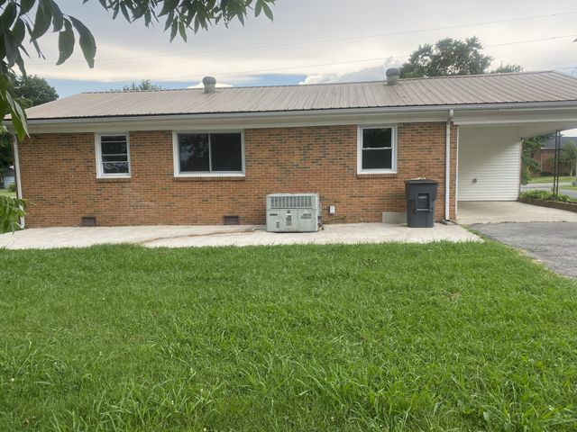 56 Garth Cir, Mcminnville, TN 37110