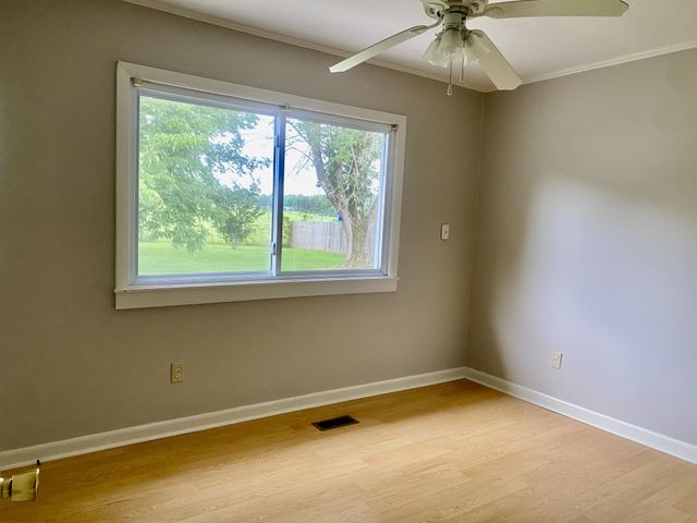 56 Garth Cir, Mcminnville, TN 37110