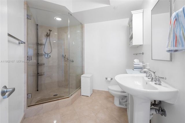 6365 Collins Ave 1901, Miami Beach, FL 33141