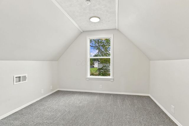 23 E Oak Street, Canal Winchester, OH 43110