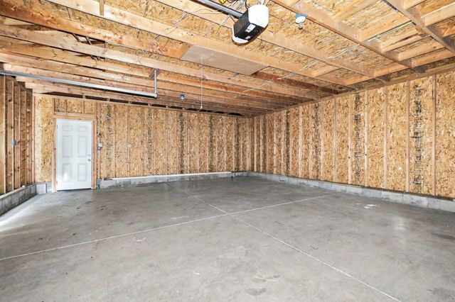 23 E Oak Street, Canal Winchester, OH 43110
