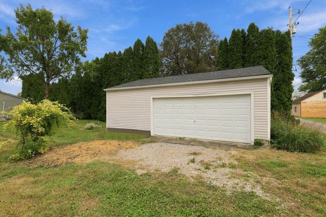 23 E Oak Street, Canal Winchester, OH 43110