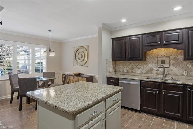 154 Pembrooke Ridge Court, Advance, NC 27006