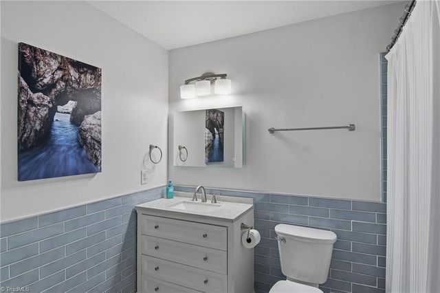 154 Pembrooke Ridge Court, Advance, NC 27006