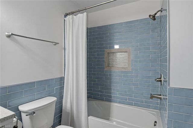 154 Pembrooke Ridge Court, Advance, NC 27006