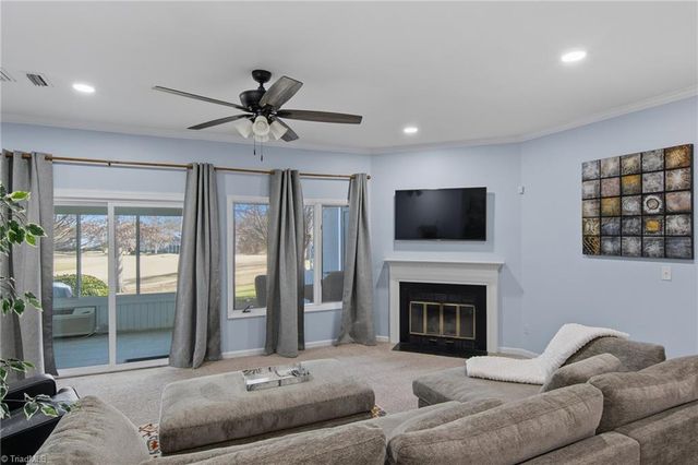 154 Pembrooke Ridge Court, Advance, NC 27006