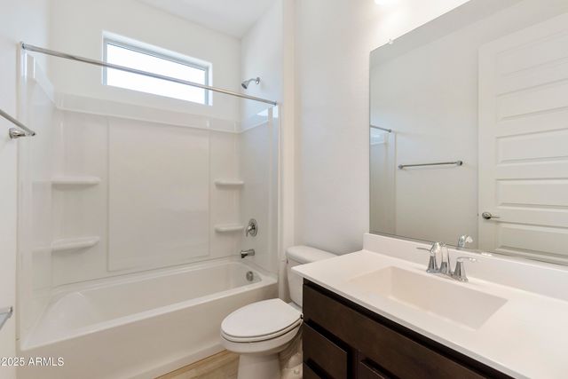15675 W MERCER Lane, Surprise, AZ 85379