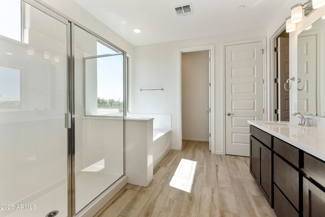 15675 W MERCER Lane, Surprise, AZ 85379