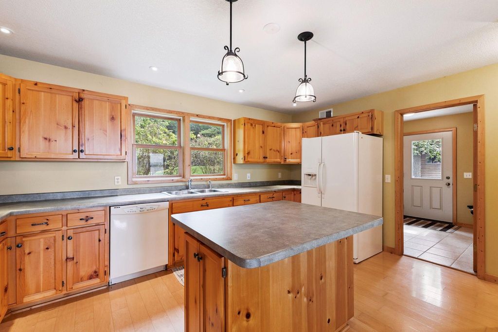 10215 Amery Avenue NW, Monticello, MN 55362 — photo 4