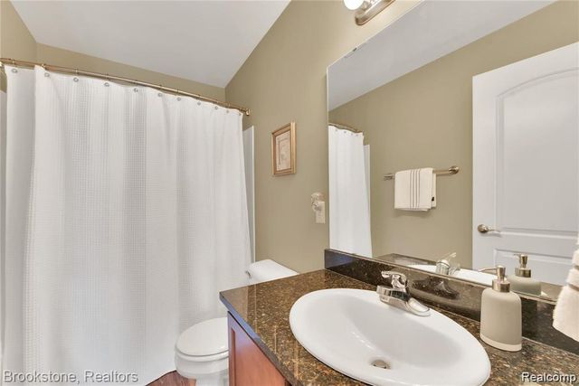 442 Princeton Drive, South Lyon, MI 48178