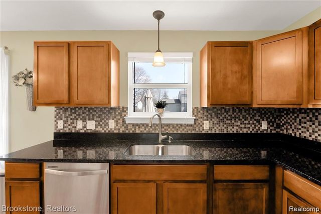 442 Princeton Drive, South Lyon, MI 48178