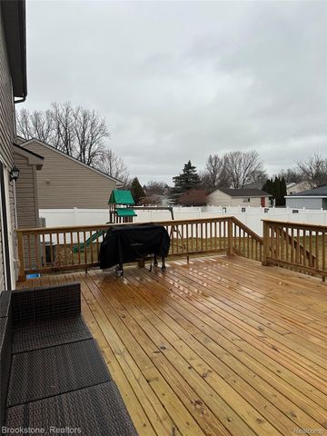 442 Princeton Drive, South Lyon, MI 48178