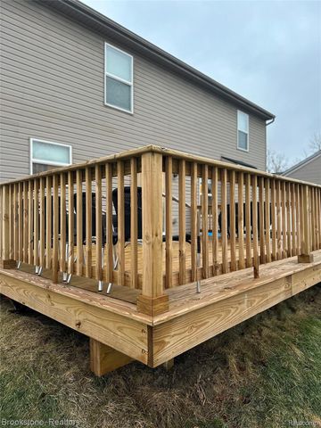 442 Princeton Drive, South Lyon, MI 48178