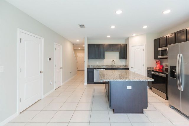 4734 SPATTER DOCK STREET, Tampa, FL 33610