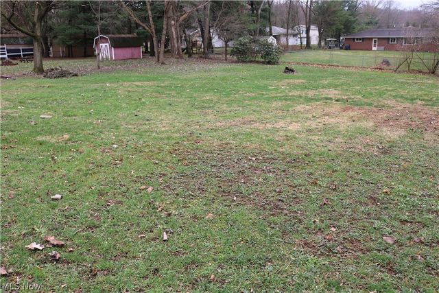 3788 Carl Street NW, Uniontown, OH 44685