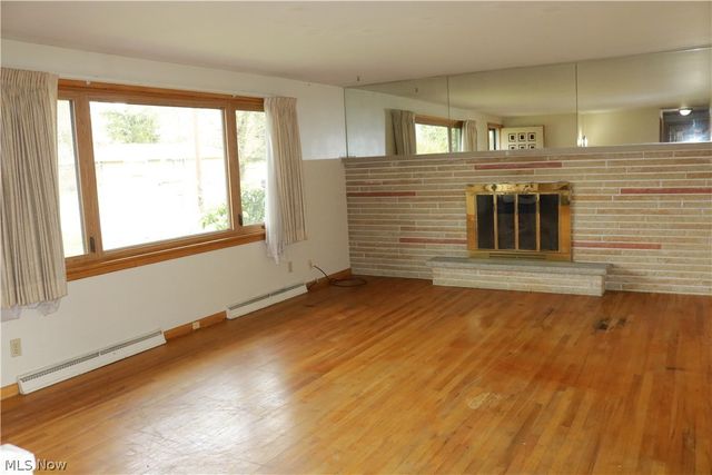 3788 Carl Street NW, Uniontown, OH 44685