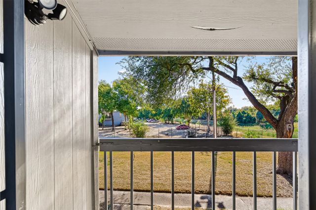 5813 Village Forest Court, Houston, TX 77092