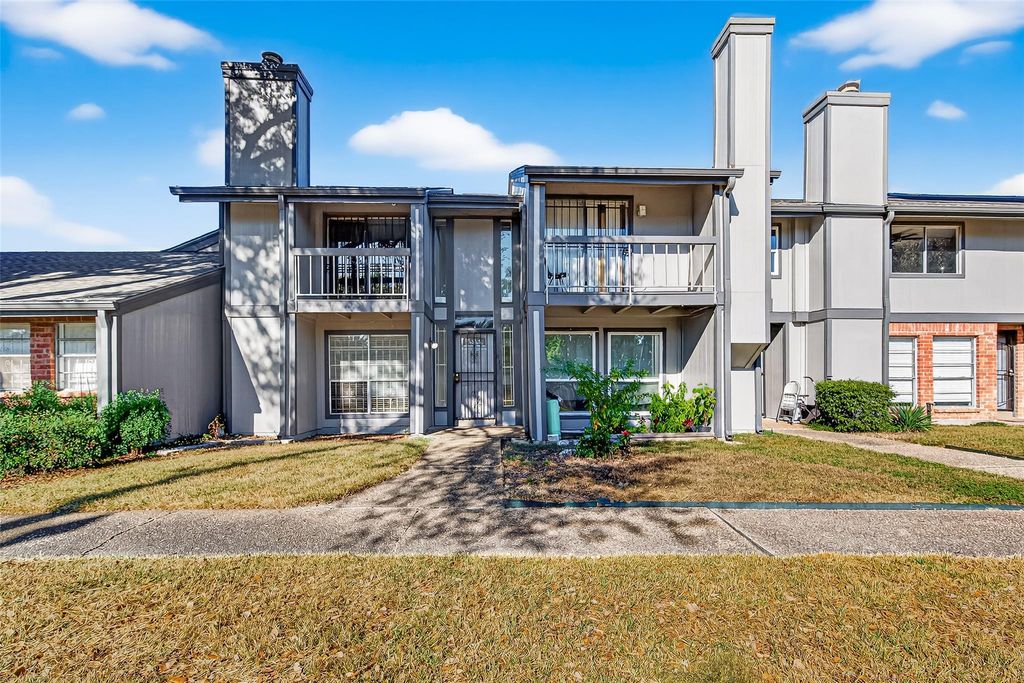 5813 Village Forest Court, Houston, TX 77092