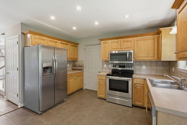 1766 Witt Way Dr, Spring Hill, TN 37174