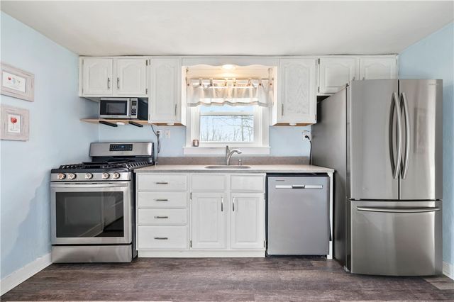 2625 Oakhill Dr, South Park, PA 15129