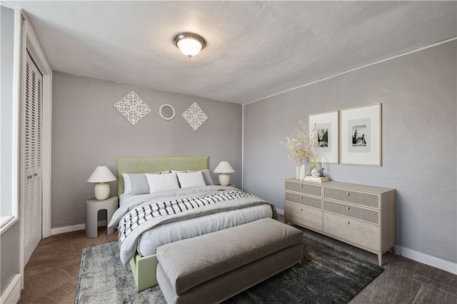 2625 Oakhill Dr, South Park, PA 15129