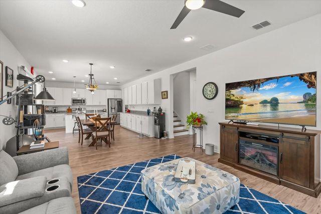 10260 SPRING LAKE DRIVE, Clermont, FL 34711