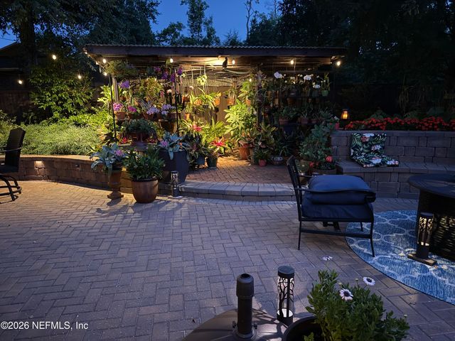 5322 SECLUDED OAKS Lane, Jacksonville, FL 32210